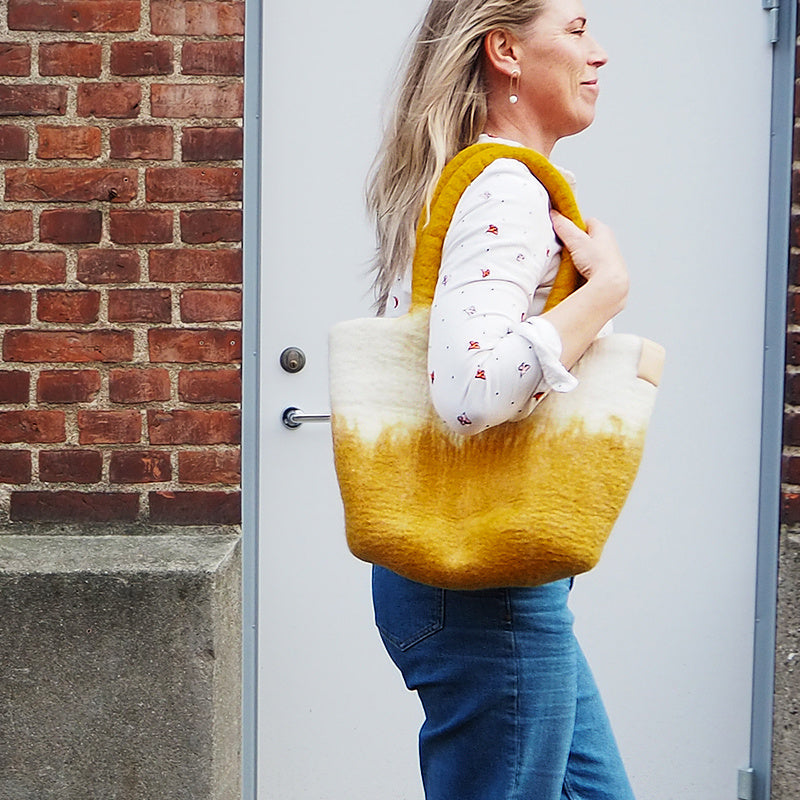 Vrolijke Aveva Wollen Mand/Tas - Terracotta
